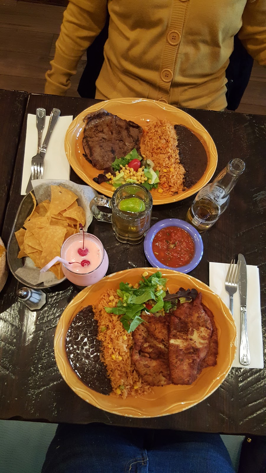 Photo of Estrellita Poblana in Bronx City, New York, United States - 2 Picture of Restaurant, Food, Point of interest, Establishment, Bar