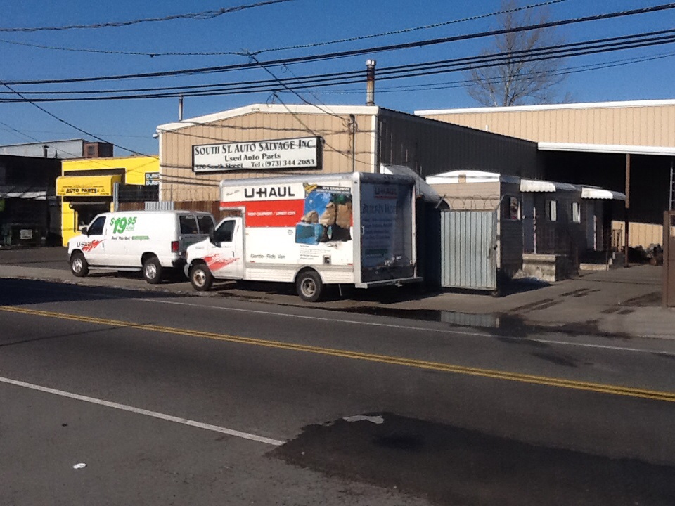 Photo of U-Haul Neighborhood Dealer in Newark City, New Jersey, United States - 2 Picture of Point of interest, Establishment