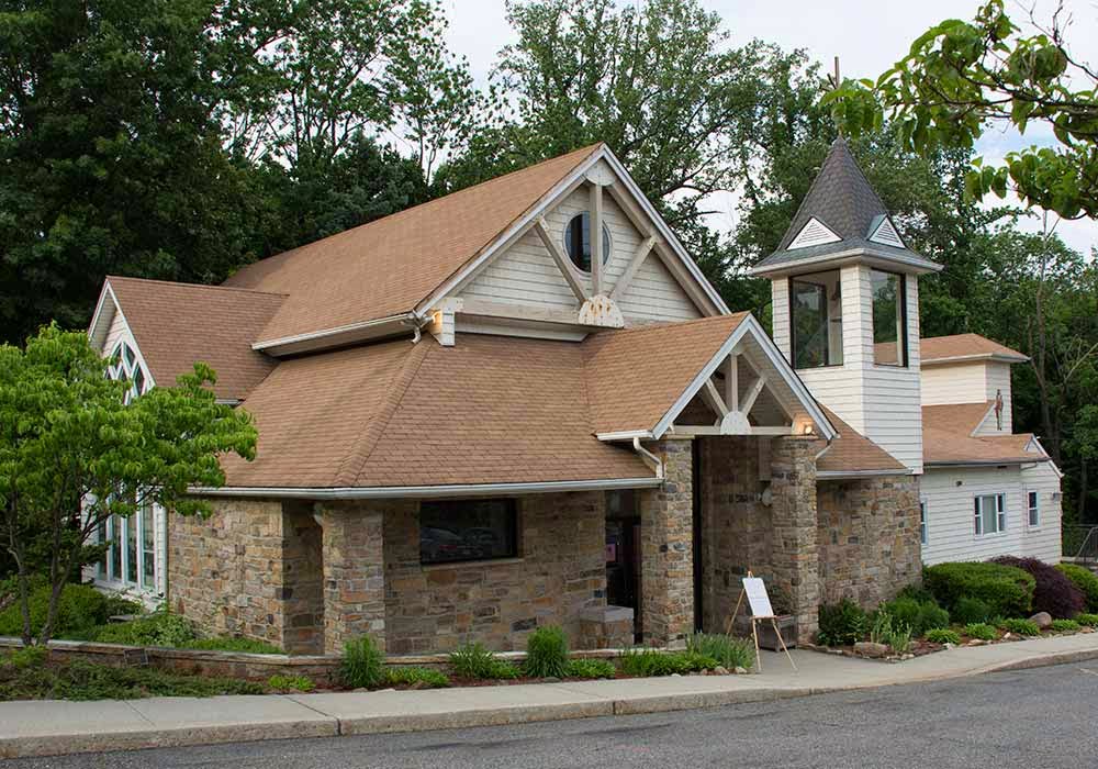 Photo of Jesus Christ, Prince of Peace Chapel and Catholic Campus Ministry Center at WPU in Haledon City, New Jersey, United States - 1 Picture of Point of interest, Establishment, Church, Place of worship