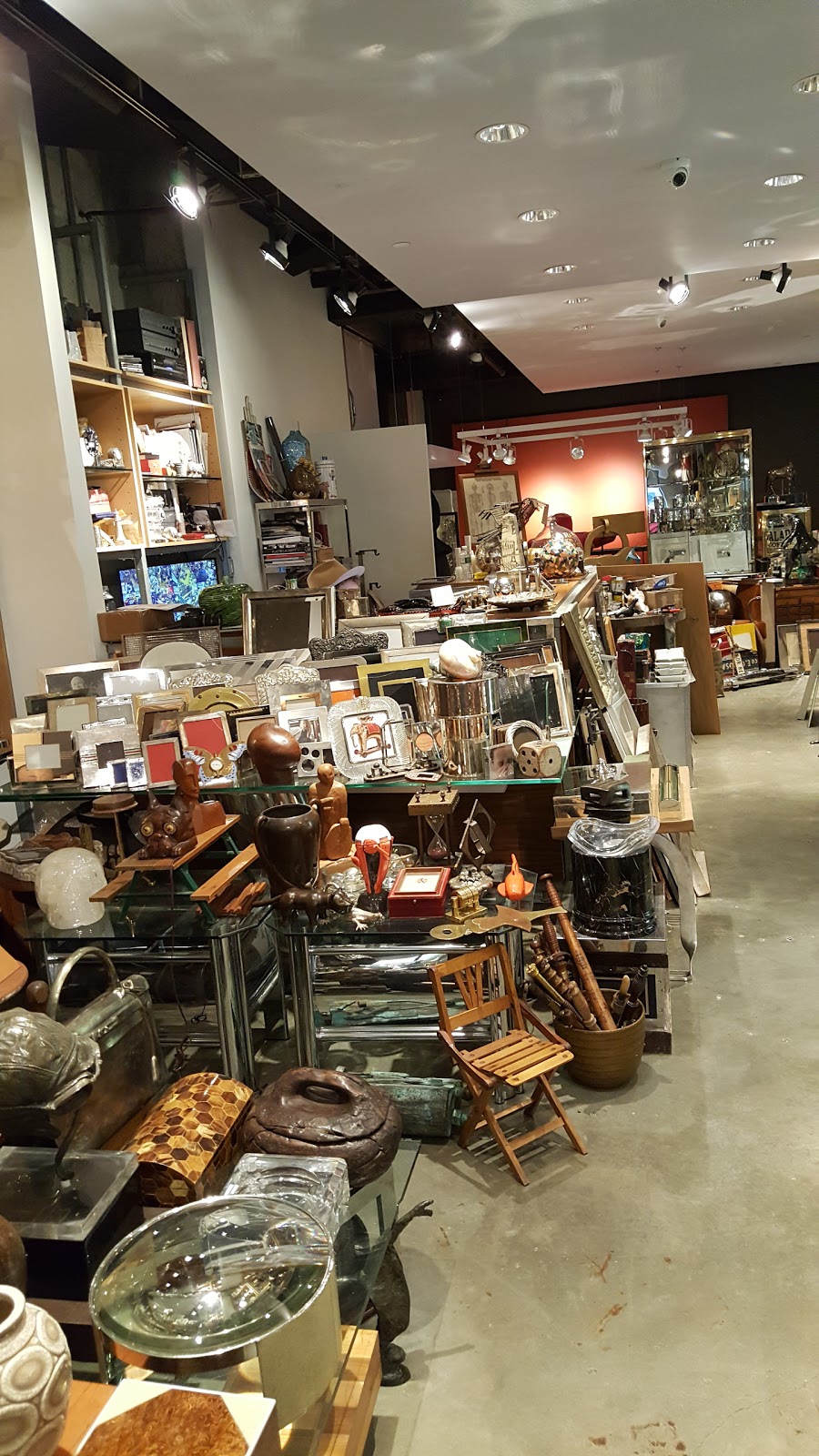 Photo of Mantiques Modern in New York City, New York, United States - 4 Picture of Point of interest, Establishment, Store