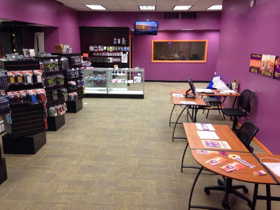 Photo of Get Free Wireless in Mineola City, New York, United States - 3 Picture of Point of interest, Establishment, Store