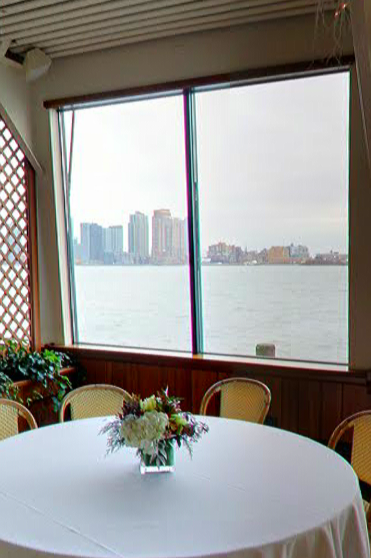 Photo of The Water Club in New York City, New York, United States - 3 Picture of Restaurant, Food, Point of interest, Establishment, Bar