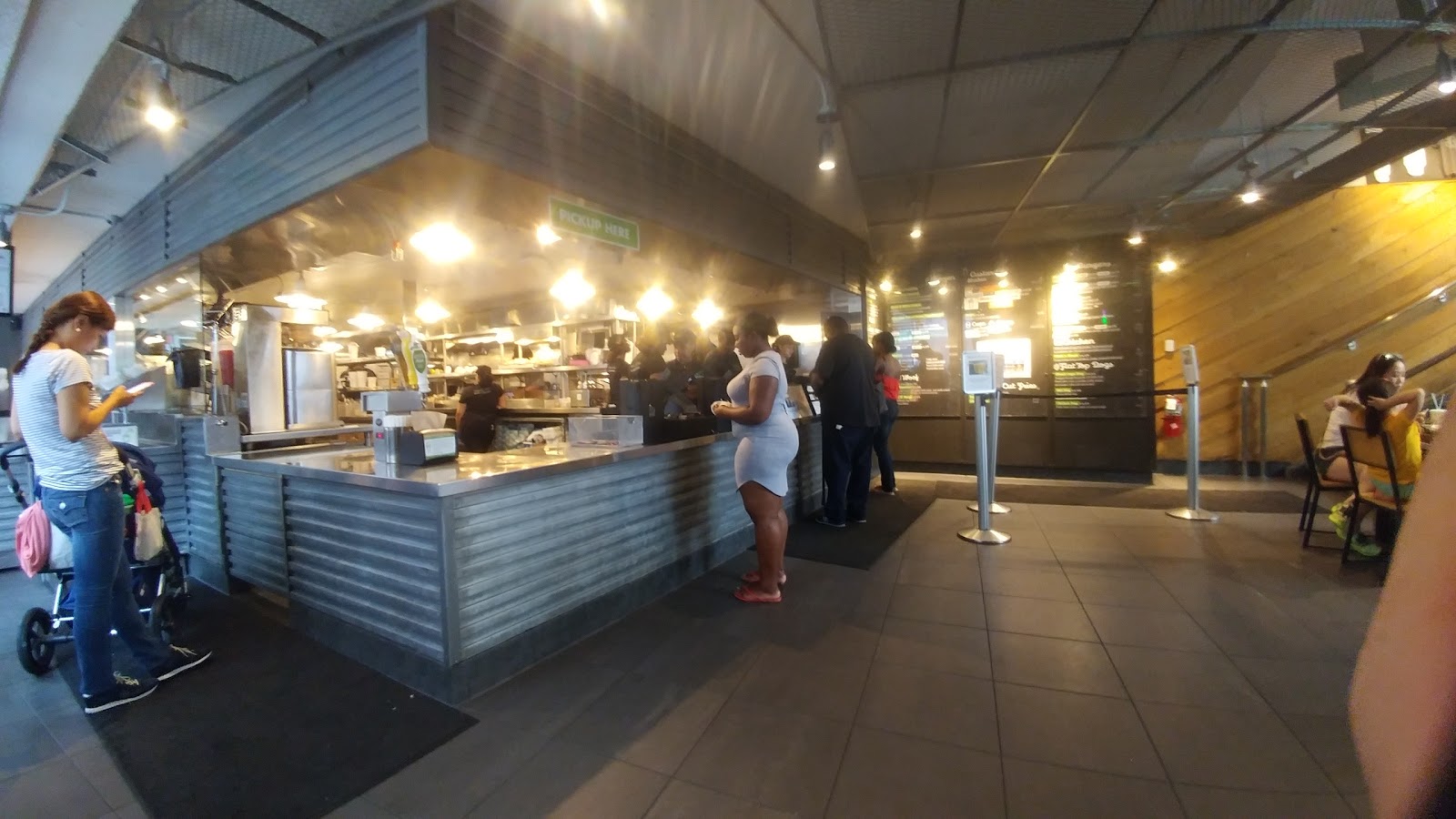 Photo of Shake Shack in New York City, New York, United States - 2 Picture of Restaurant, Food, Point of interest, Establishment, Store, Meal takeaway