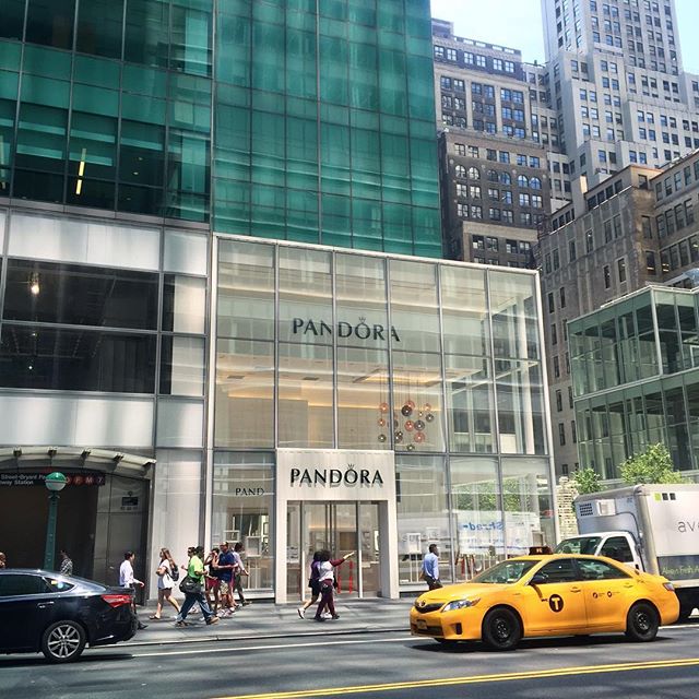 Photo of Pandora Times Square in New York City, New York, United States - 4 Picture of Point of interest, Establishment, Store, Jewelry store