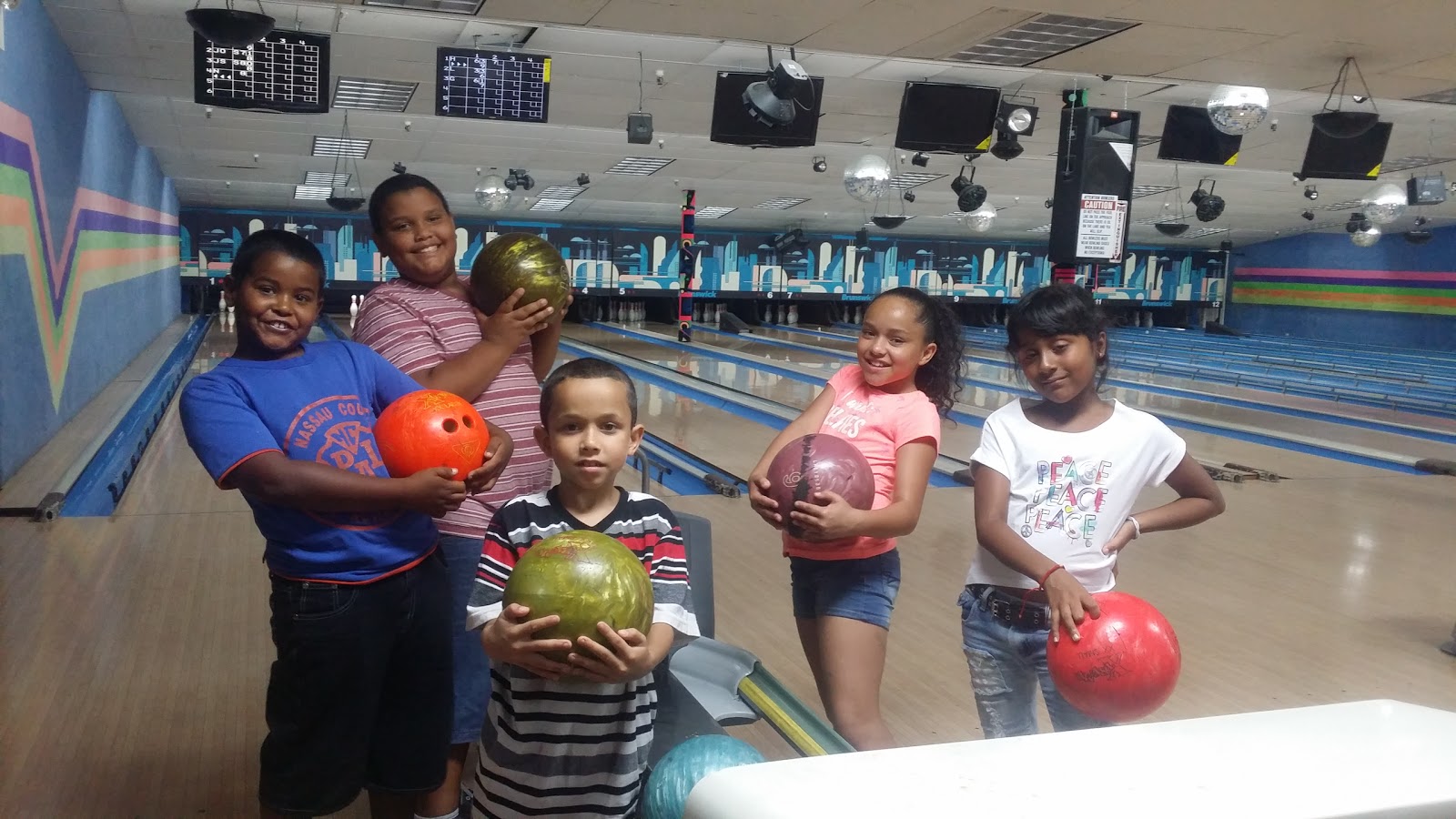 Photo of Gun Post Lanes in Bronx City, New York, United States - 6 Picture of Point of interest, Establishment, Bowling alley