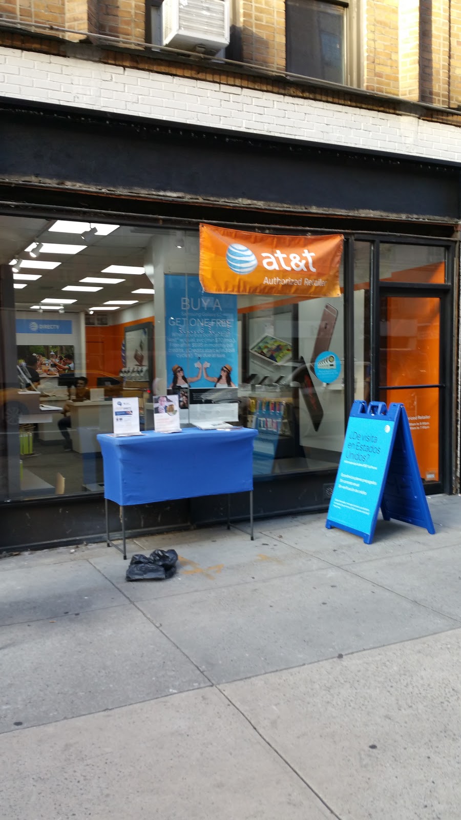 Photo of AT&T Authorized Retailer in New York City, New York, United States - 2 Picture of Point of interest, Establishment, Store, Electronics store