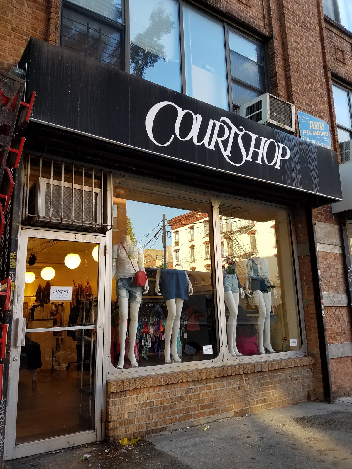 Photo of COURTSHOP in Kings County City, New York, United States - 2 Picture of Point of interest, Establishment, Store, Jewelry store, Clothing store