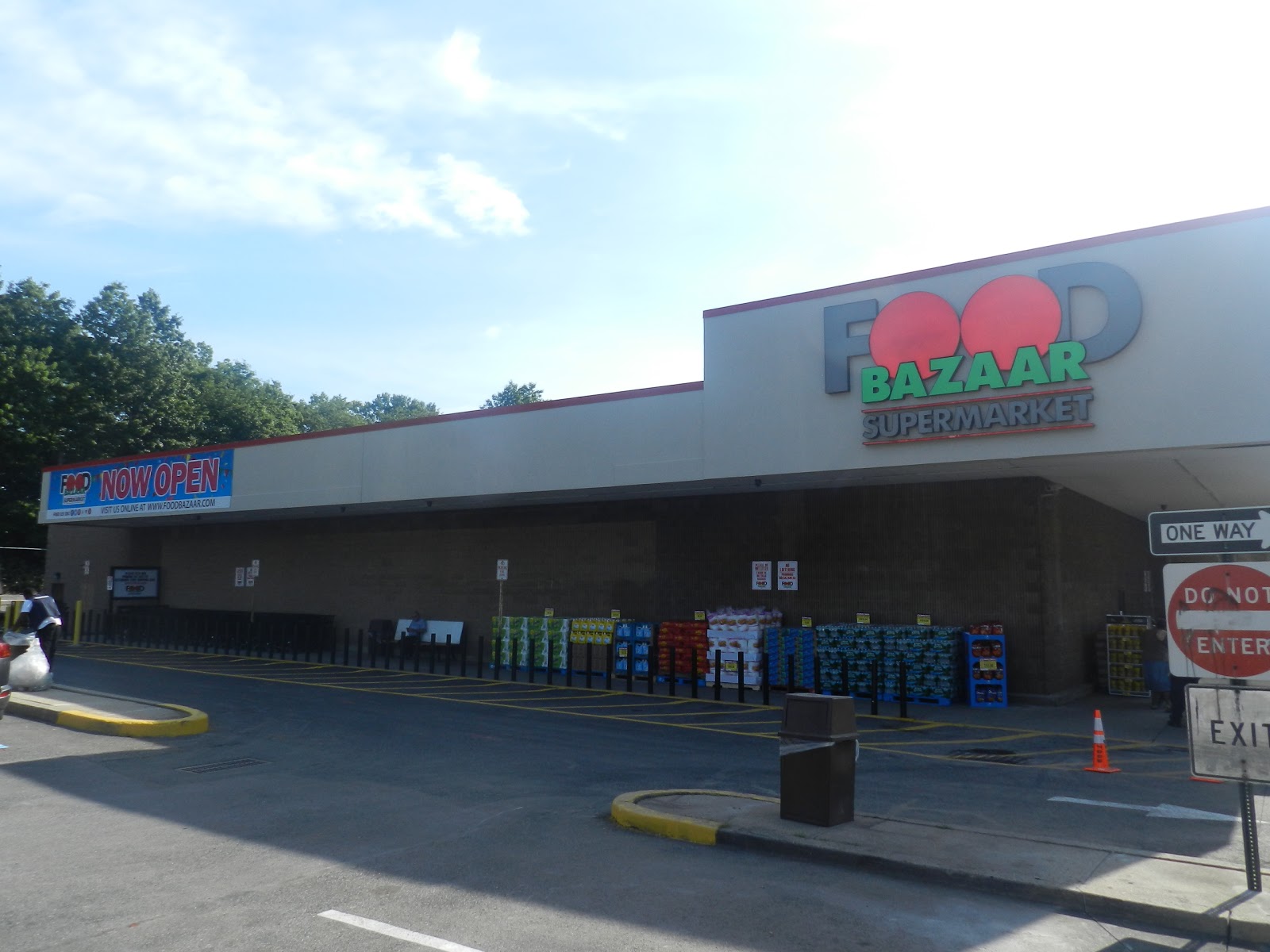 Photo of Elizabeth Food Bazaar Supermarket in Elizabeth City, New Jersey, United States - 4 Picture of Food, Point of interest, Establishment, Store, Grocery or supermarket, Bakery