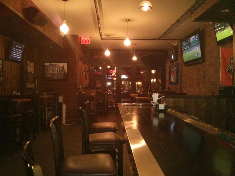 Photo of Tavern on Third in New York City, New York, United States - 1 Picture of Point of interest, Establishment, Bar