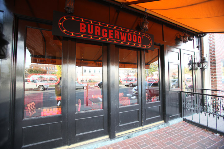 Photo of Burgerwood in Englewood City, New Jersey, United States - 4 Picture of Restaurant, Food, Point of interest, Establishment, Bar