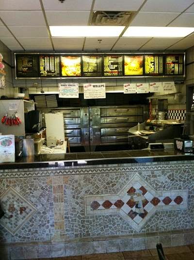 Photo of La Strada Pizza in Matawan City, New Jersey, United States - 3 Picture of Restaurant, Food, Point of interest, Establishment
