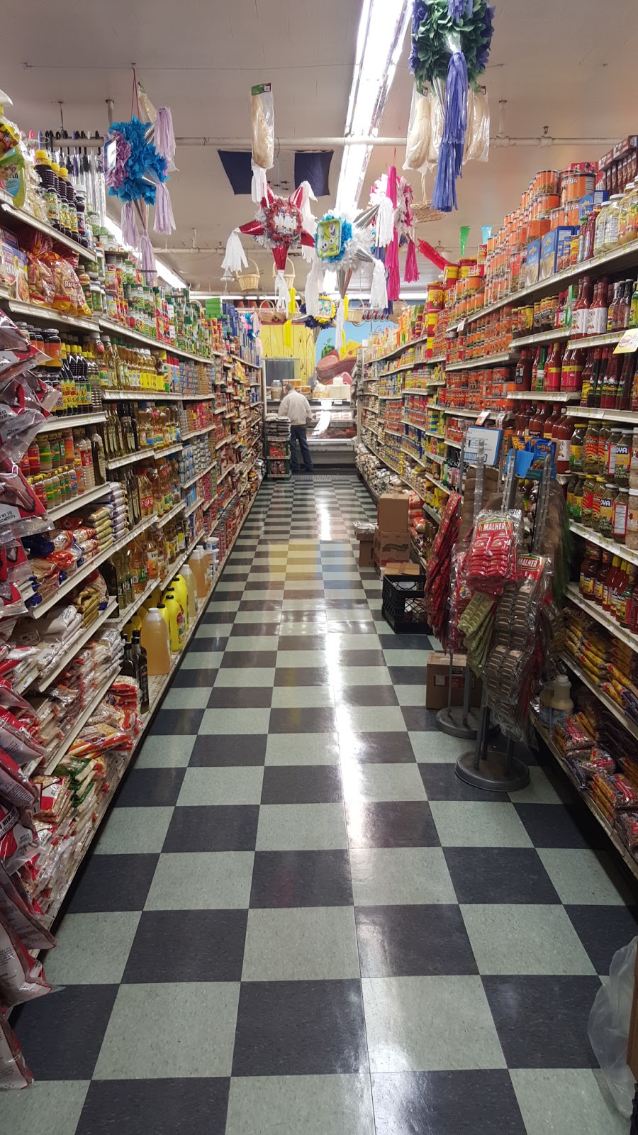 Photo of Fiesta Supermarket in West New York City, New Jersey, United States - 2 Picture of Food, Point of interest, Establishment, Store, Grocery or supermarket
