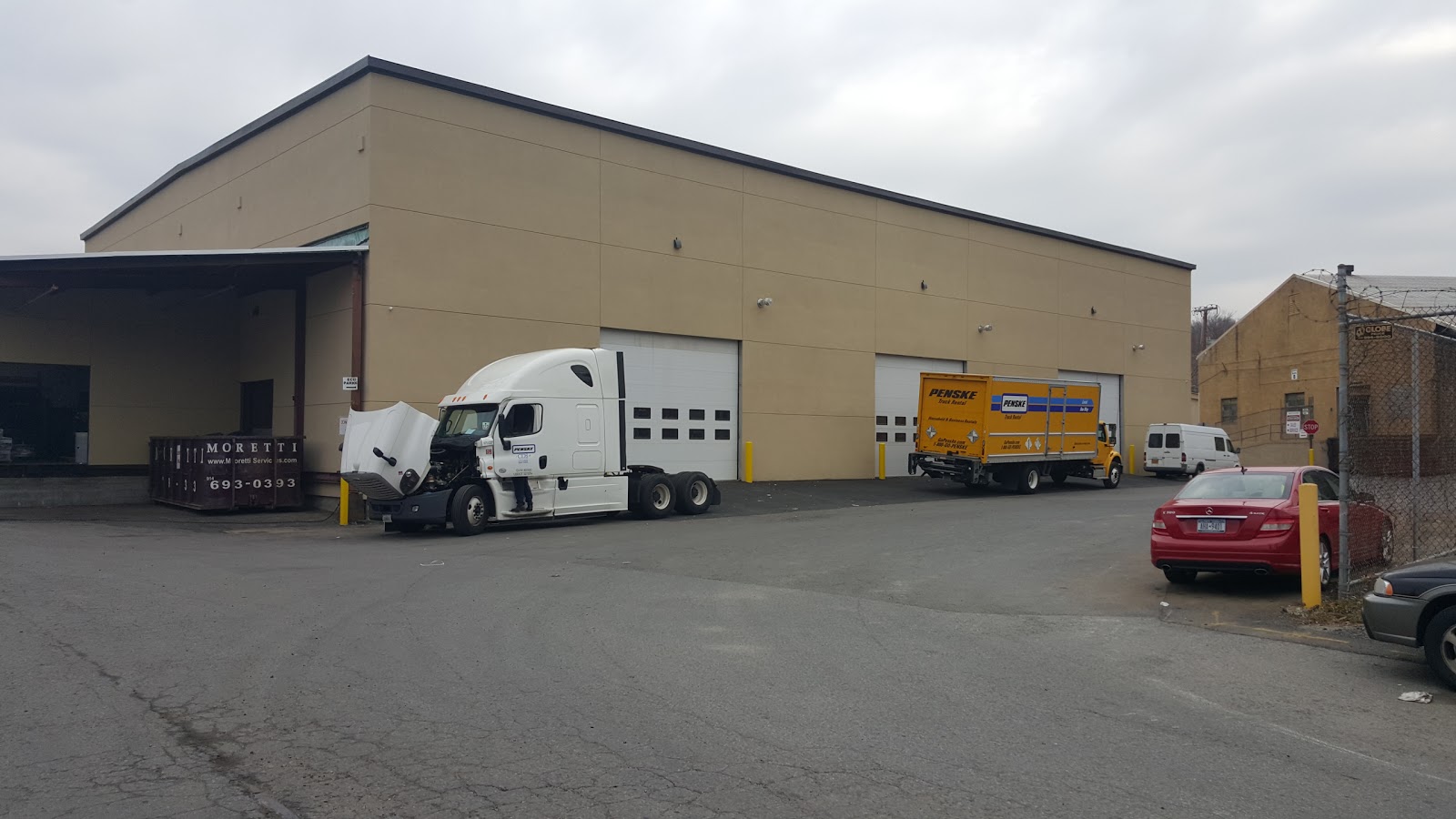 Photo of Westchester Freightliner in Yonkers City, New York, United States - 2 Picture of Food, Point of interest, Establishment, Store