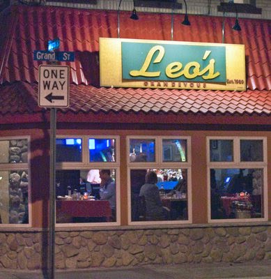 Photo of Leo's Grandevous in Hoboken City, New Jersey, United States - 4 Picture of Restaurant, Food, Point of interest, Establishment, Bar