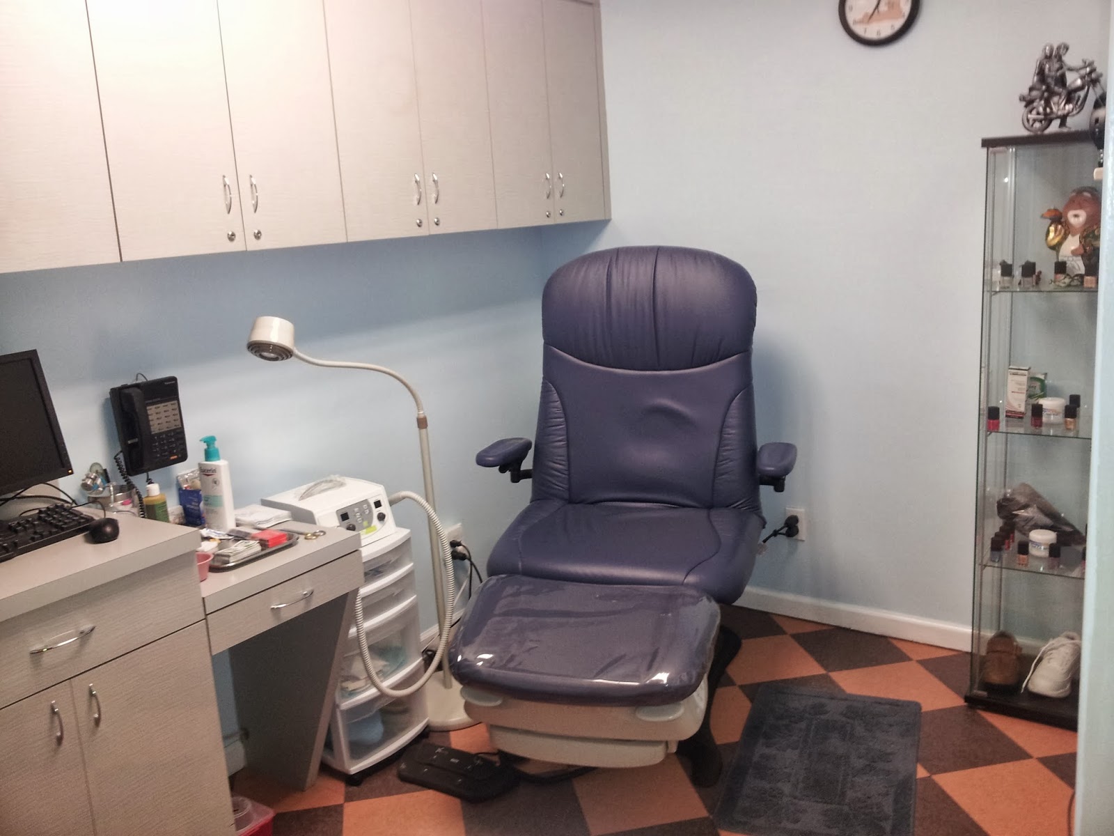 Photo of NYC Podiatric Medicine and Surgery - Dr. Evelin Cavalier, DPM, CWS in Rego Park City, New York, United States - 4 Picture of Point of interest, Establishment, Health, Doctor