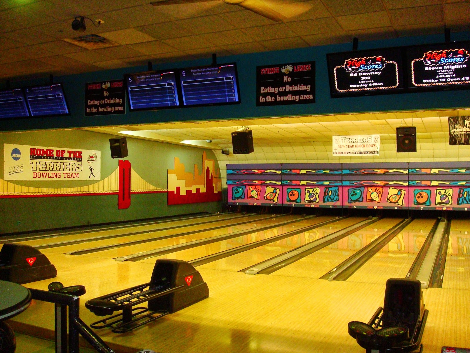 Photo of Strike 10 Lanes in Brooklyn City, New York, United States - 3 Picture of Point of interest, Establishment, Store, Bar, Bowling alley