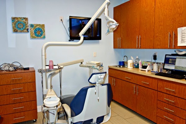 Photo of Dentist South Richmond Hill - Dr. Rbeea Khan - DDS in Queens City, New York, United States - 2 Picture of Point of interest, Establishment, Health, Dentist