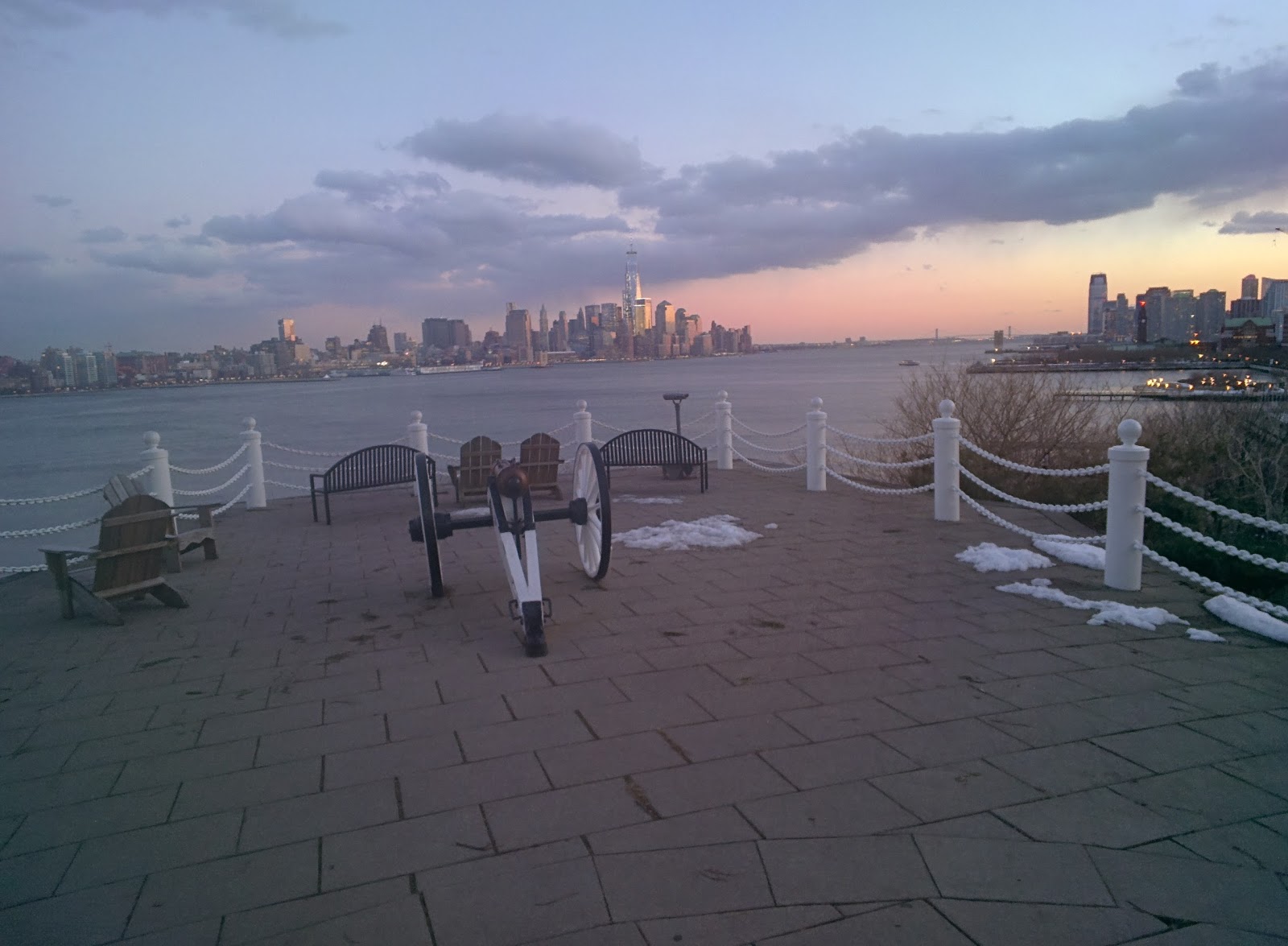 Photo of Castle Point Lookout in Hoboken City, New Jersey, United States - 10 Picture of Point of interest, Establishment, Park