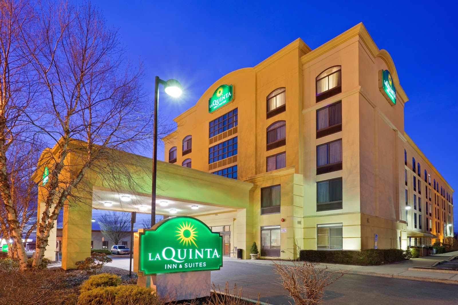 Photo of La Quinta Inn & Suites Garden City in Garden City, New York, United States - 3 Picture of Point of interest, Establishment, Lodging