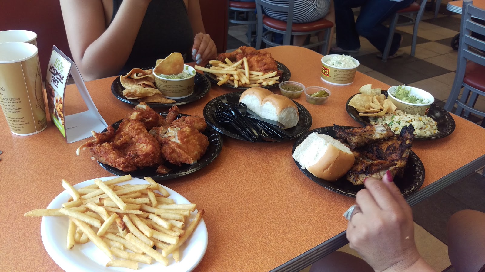 Photo of Pollo Campero in Elizabeth City, New Jersey, United States - 2 Picture of Restaurant, Food, Point of interest, Establishment