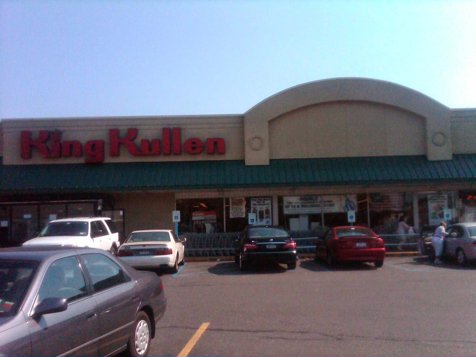 Photo of King Kullen in Hewlett City, New York, United States - 3 Picture of Food, Point of interest, Establishment, Store, Grocery or supermarket, Bakery