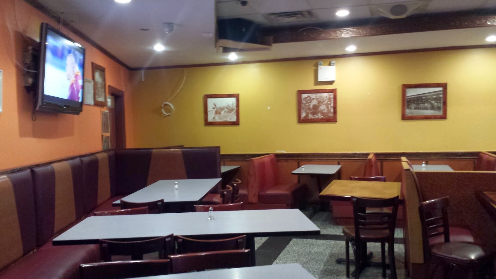 Photo of La Nortena in Flushing City, New York, United States - 1 Picture of Restaurant, Food, Point of interest, Establishment
