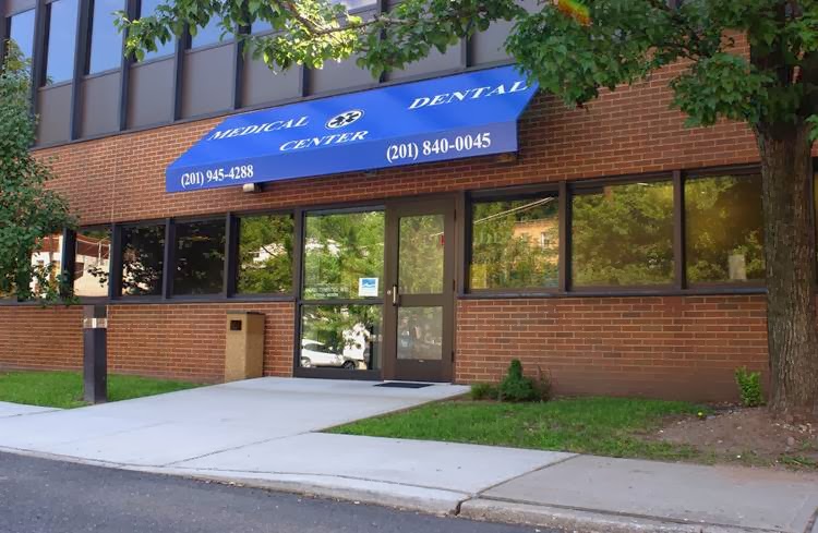 Photo of River Road Dental in Edgewater City, New Jersey, United States - 1 Picture of Point of interest, Establishment, Health, Dentist