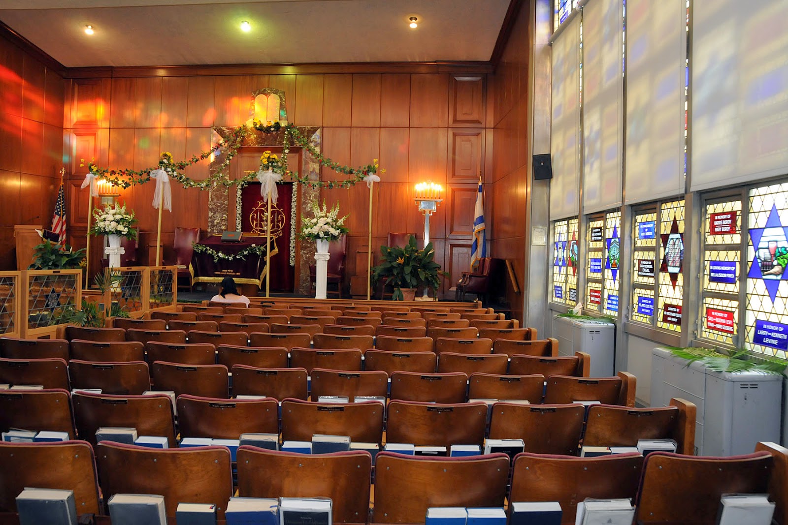 Photo of Lincoln Park Jewish Center in Yonkers City, New York, United States - 1 Picture of Point of interest, Establishment, Place of worship, Synagogue