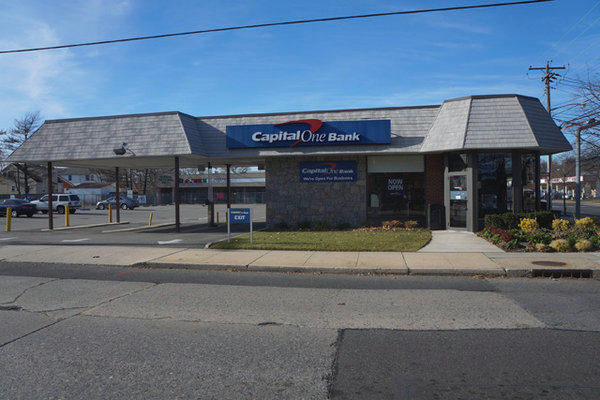 Photo of Capital One Bank in East Rockaway City, New York, United States - 1 Picture of Point of interest, Establishment, Finance, Atm, Bank