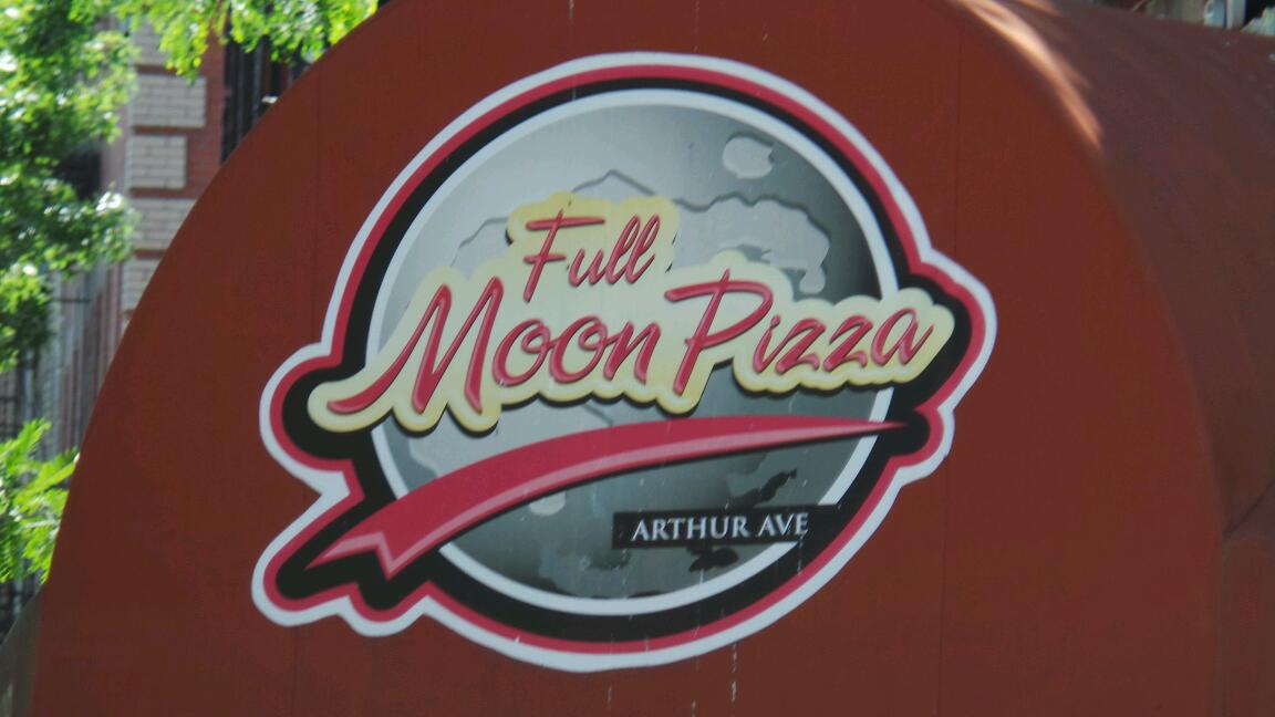 Photo of Full Moon Pizzeria in Bronx City, New York, United States - 9 Picture of Restaurant, Food, Point of interest, Establishment