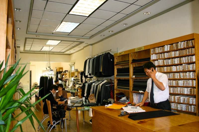 Photo of 紐約訂製西裝-毛毛西裝店-Momo Custom Tailor in Flushing City, New York, United States - 1 Picture of Point of interest, Establishment, Store, Clothing store