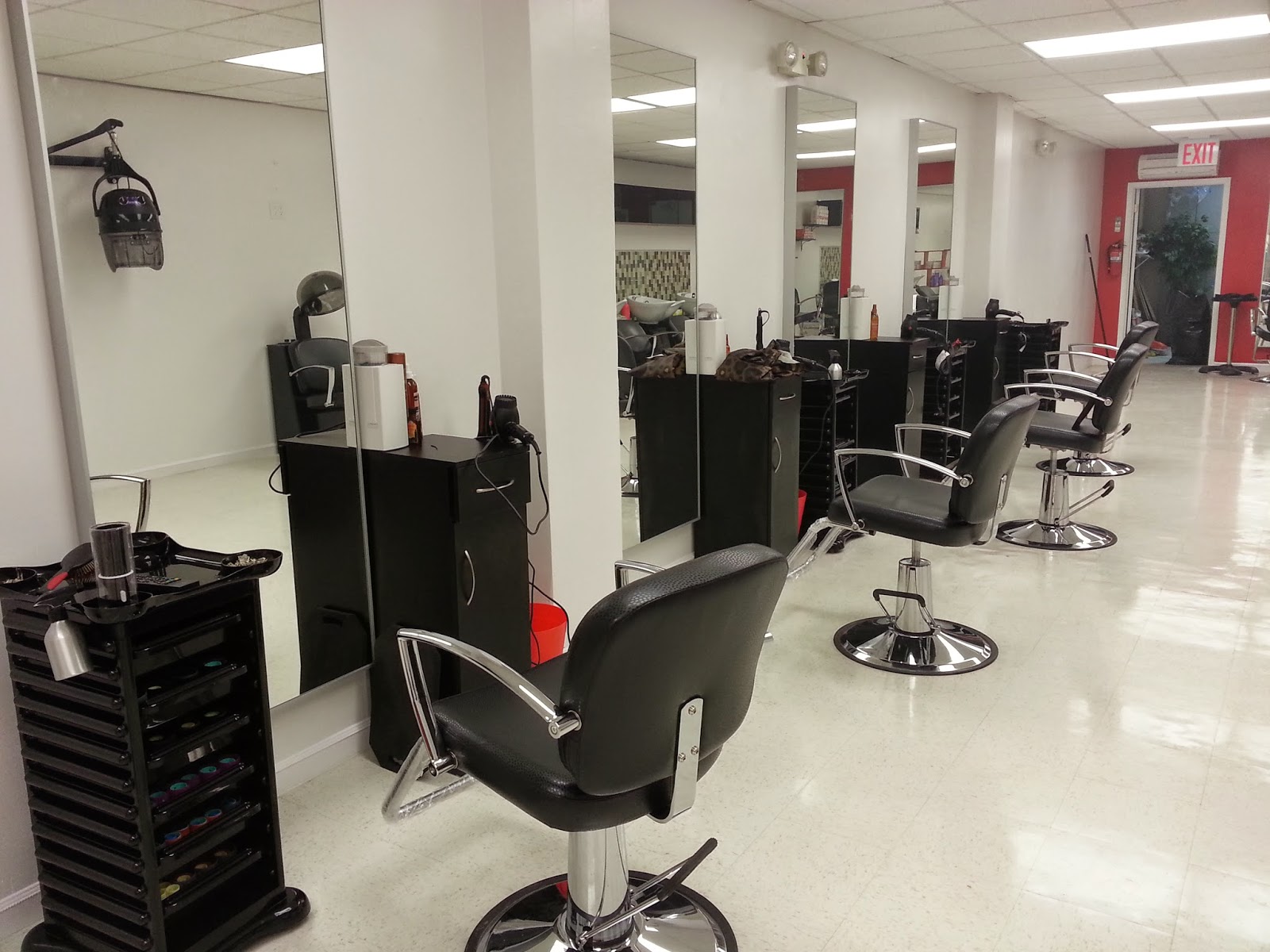 Photo of Arias Salon in Valley Stream City, New York, United States - 1 Picture of Point of interest, Establishment, Hair care