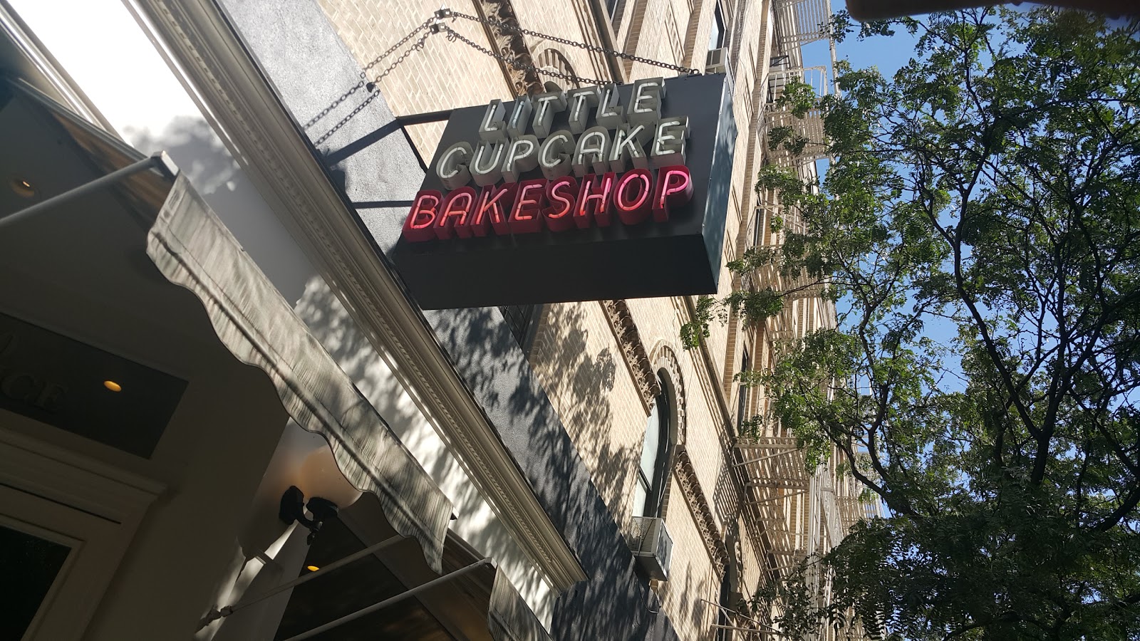 Photo of Little Cupcake Bakeshop in New York City, New York, United States - 7 Picture of Food, Point of interest, Establishment, Store, Cafe, Bakery
