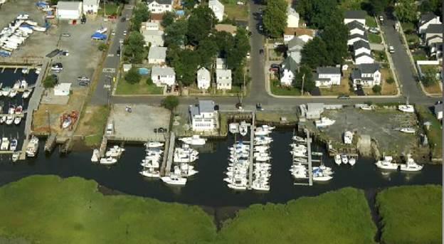 Photo of Point Comfort Marina in Keansburg City, New Jersey, United States - 1 Picture of Point of interest, Establishment