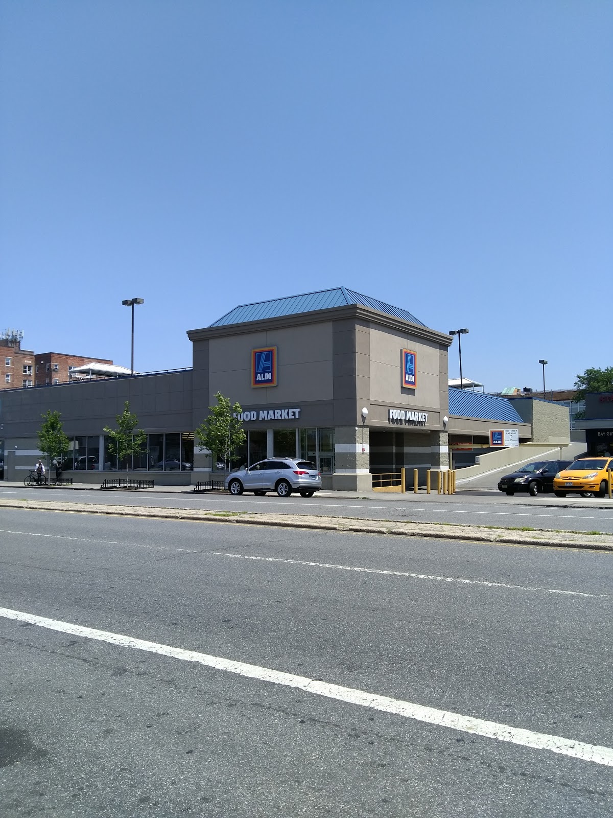 Photo of ALDI in Kings County City, New York, United States - 1 Picture of Food, Point of interest, Establishment, Store, Grocery or supermarket