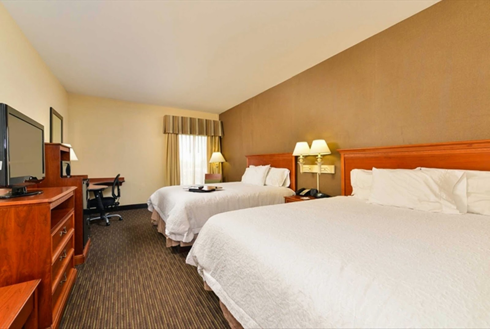 Photo of Hampton Inn Linden in Linden City, New Jersey, United States - 6 Picture of Point of interest, Establishment, Lodging