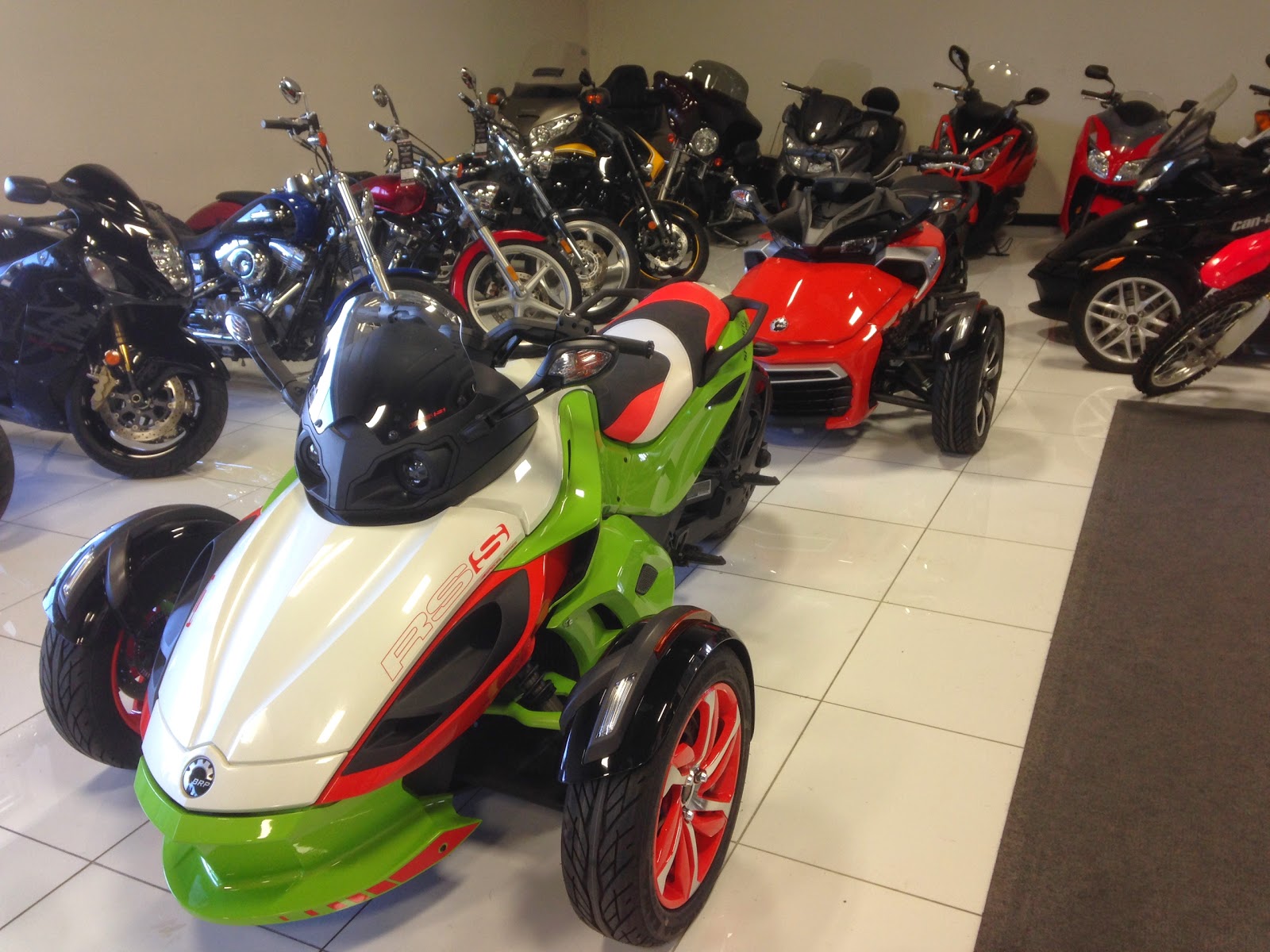 Photo of Crossbay Motorsports of Howard Beach in Howard Beach City, New York, United States - 2 Picture of Point of interest, Establishment, Store