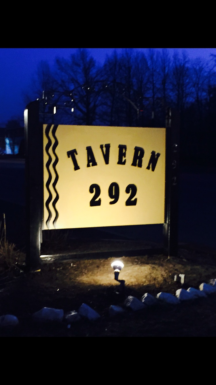 Photo of Tavern 292 in Fairfield City, New Jersey, United States - 10 Picture of Restaurant, Food, Point of interest, Establishment