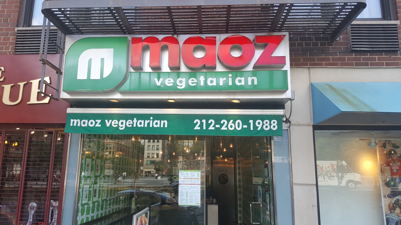 Photo of Maoz in New York City, New York, United States - 7 Picture of Restaurant, Food, Point of interest, Establishment