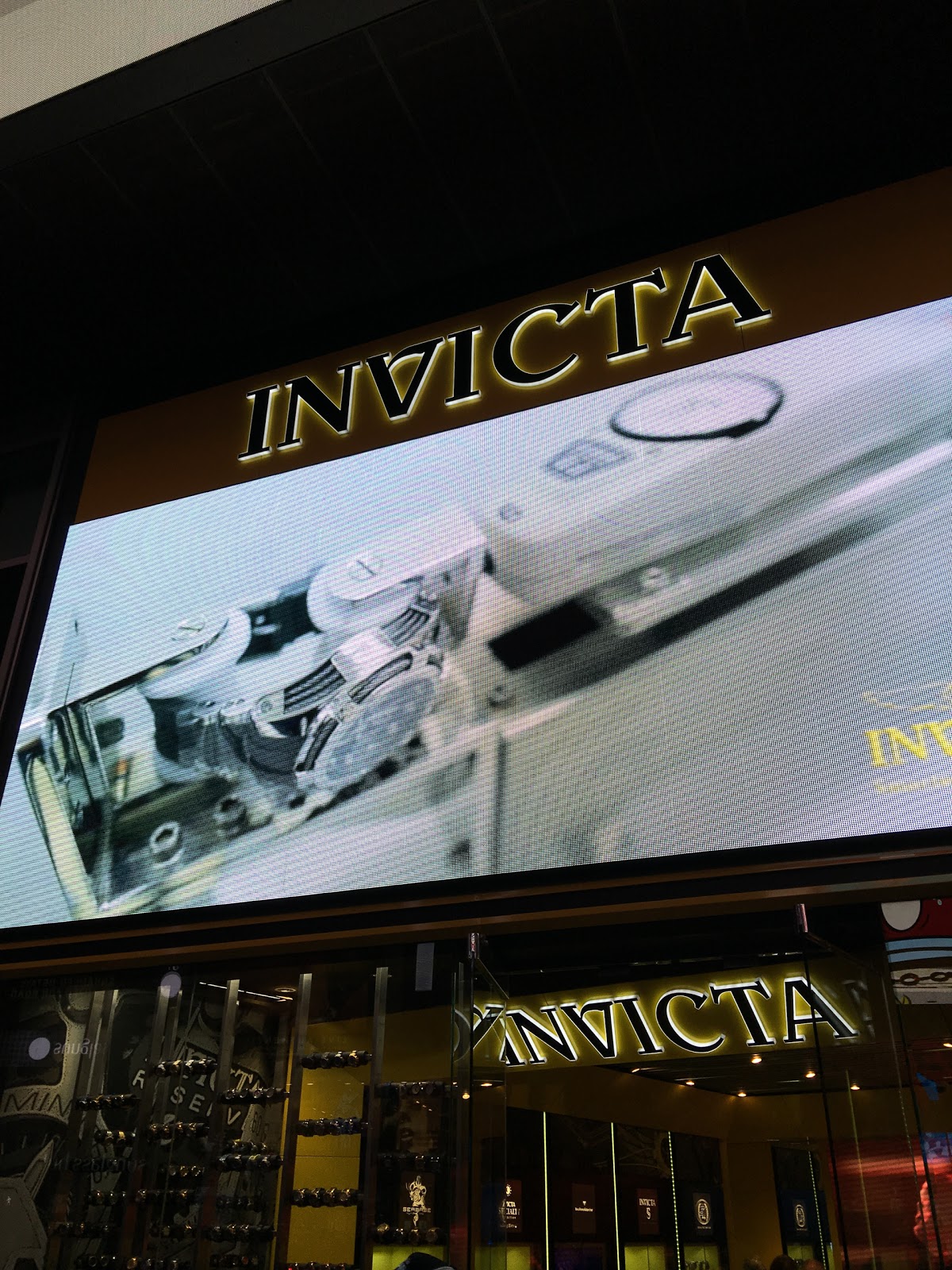 Photo of Invicta Store at Times Square in New York City, New York, United States - 3 Picture of Point of interest, Establishment, Store, Jewelry store