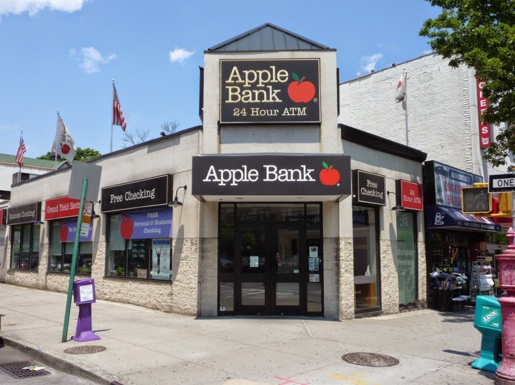 Photo of Apple Bank in Brooklyn City, New York, United States - 1 Picture of Point of interest, Establishment, Finance, Bank