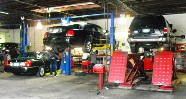 Photo of Professional Auto Tech in Brooklyn City, New York, United States - 4 Picture of Point of interest, Establishment, Store, Car repair, Electronics store