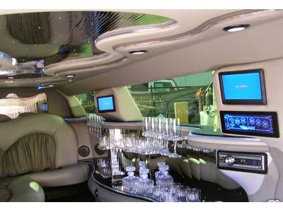 Photo of LONG BEACH VIP LIMOUSINE in Long Beach City, New York, United States - 4 Picture of Point of interest, Establishment