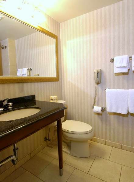 Photo of The Rockville Centre Inn in Lynbrook City, New York, United States - 8 Picture of Point of interest, Establishment, Lodging