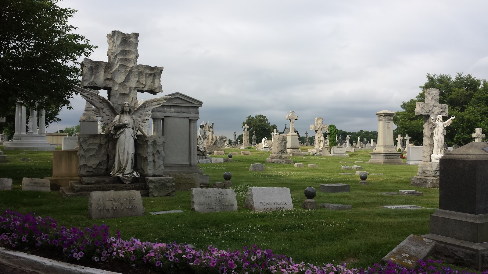 Photo of Holy Sepulchre Cemetery in East Orange City, New Jersey, United States - 6 Picture of Point of interest, Establishment, Cemetery