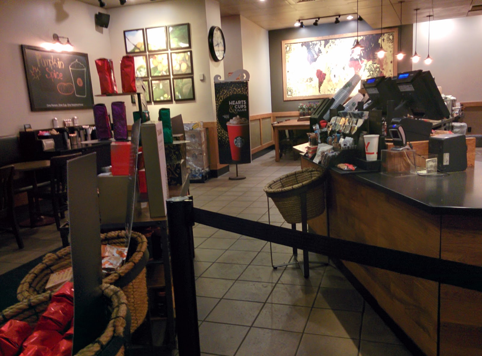 Photo of Starbucks in Staten Island City, New York, United States - 2 Picture of Food, Point of interest, Establishment, Store, Cafe