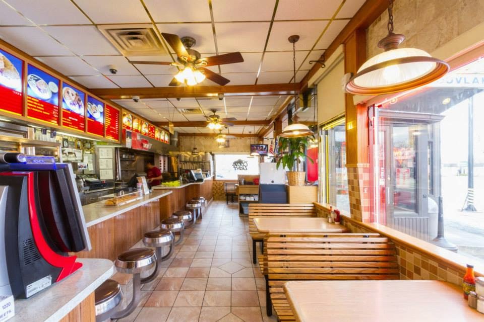 Photo of Fontana Famous Pizza & Gyro in Bayside City, New York, United States - 1 Picture of Restaurant, Food, Point of interest, Establishment