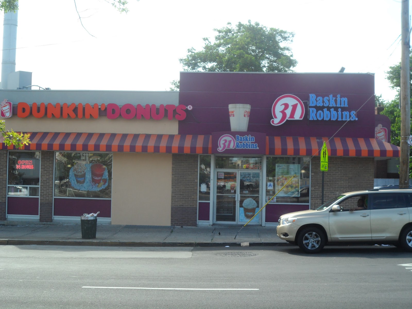 Photo of Dunkin' Donuts in Jamaica City, New York, United States - 1 Picture of Restaurant, Food, Point of interest, Establishment, Store, Cafe, Bar, Bakery