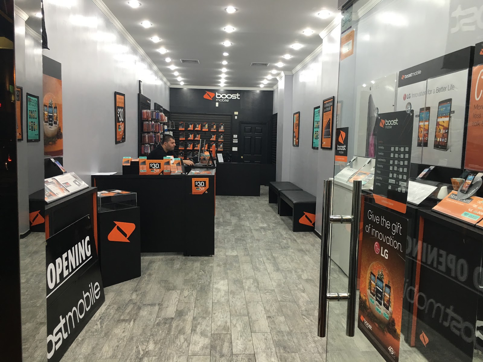 Photo of Boost Mobile Store by Jamaica Mobile of NY Inc. in New York City, New York, United States - 3 Picture of Point of interest, Establishment