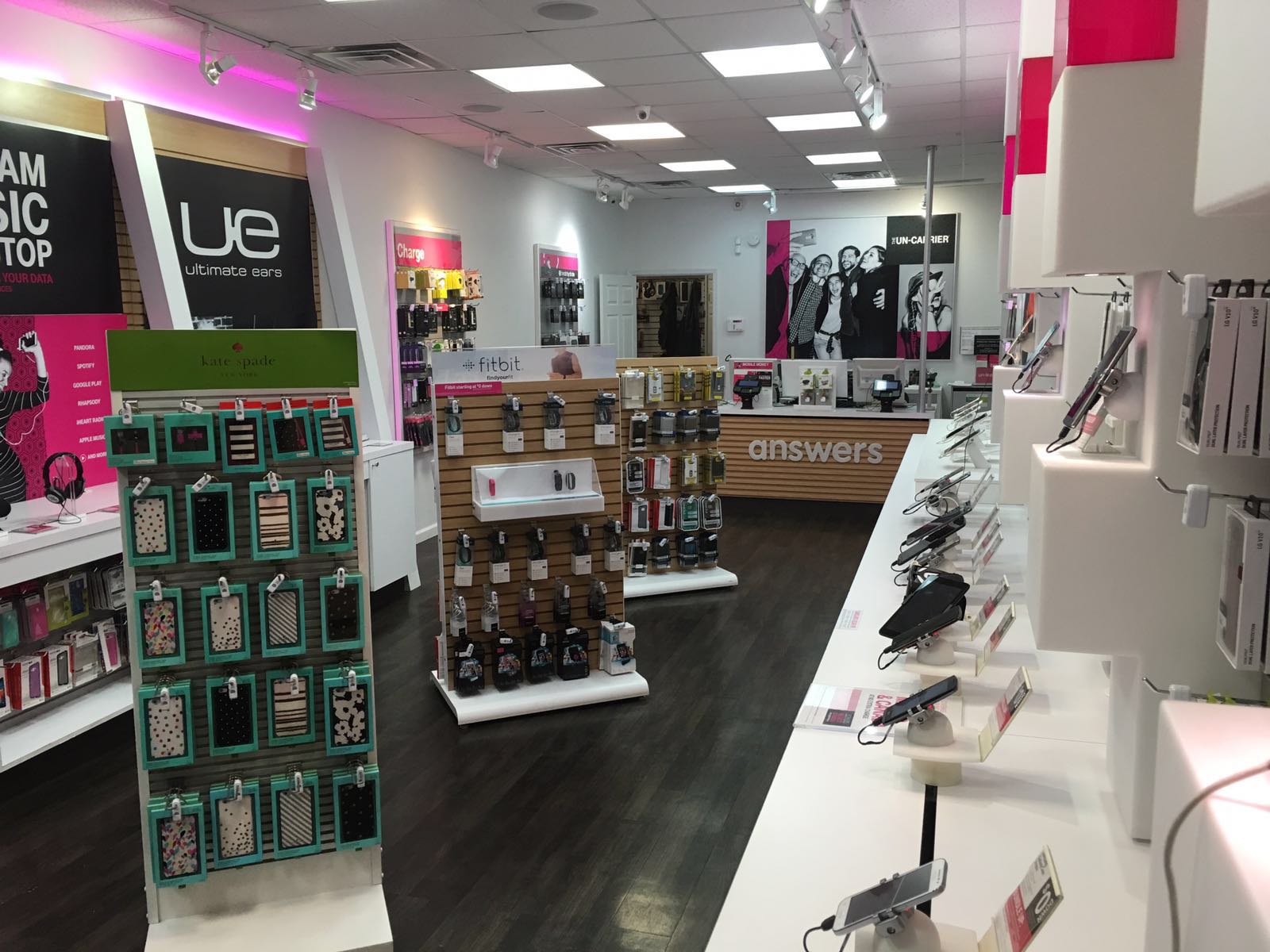 Photo of T-Mobile Queens in Queens City, New York, United States - 2 Picture of Point of interest, Establishment, Store